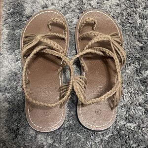 Plaka Brown Braided Sandals